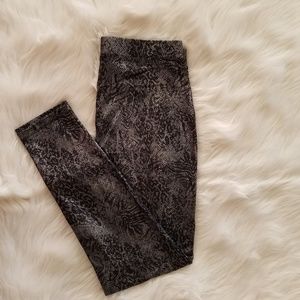 Lace Print Leggings